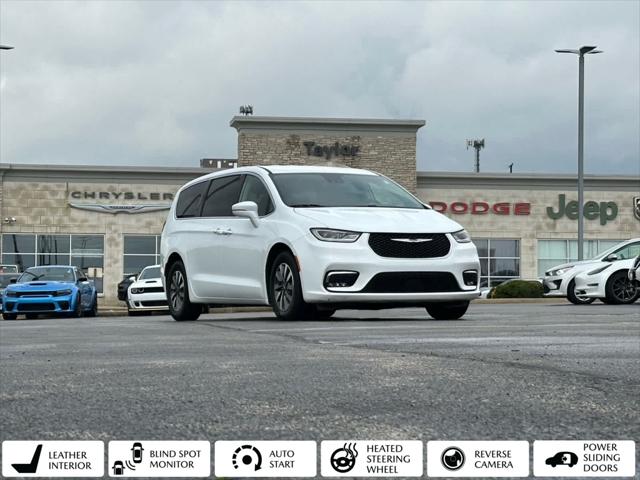 2022 Chrysler Pacifica Hybrid Touring L