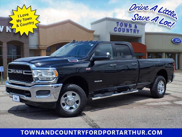 2020 RAM 2500 Tradesman Crew Cab 4X4 8 Box