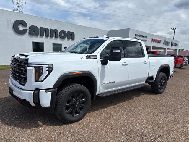 2024 GMC Sierra 2500HD 4WD Crew Cab Standard Bed AT4