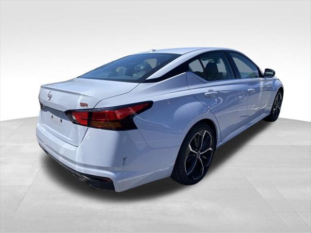 2023 Nissan Altima SR FWD