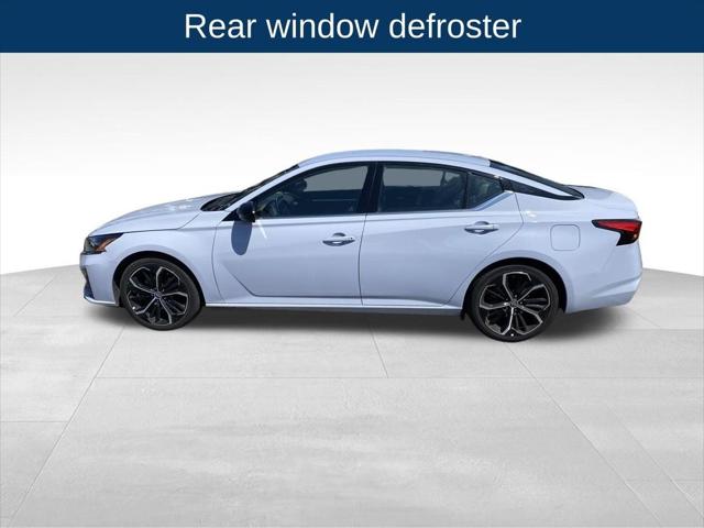 2023 Nissan Altima SR FWD
