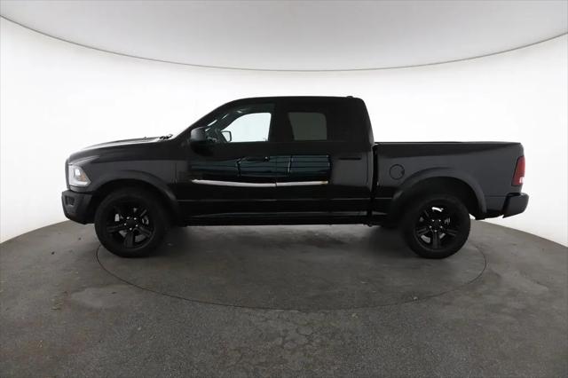 2024 Ram 1500 Classic Warlock Crew Cab 4x2 5'7" Box