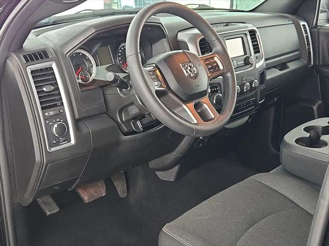 2024 Ram 1500 Classic Warlock Crew Cab 4x2 5'7" Box