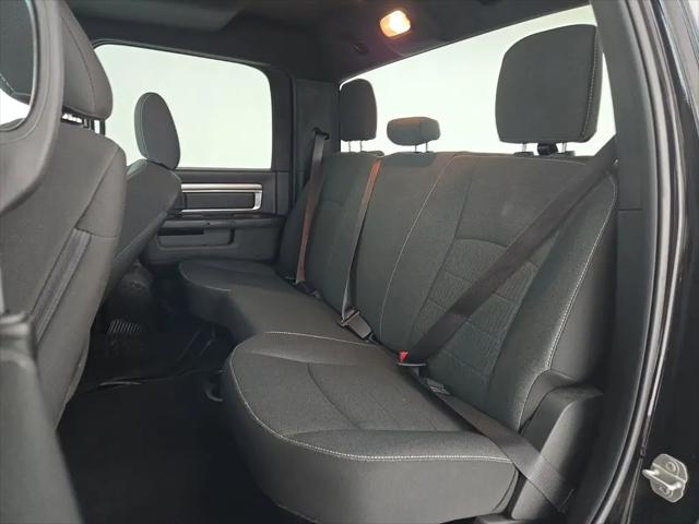 2024 Ram 1500 Classic Warlock Crew Cab 4x2 5'7" Box