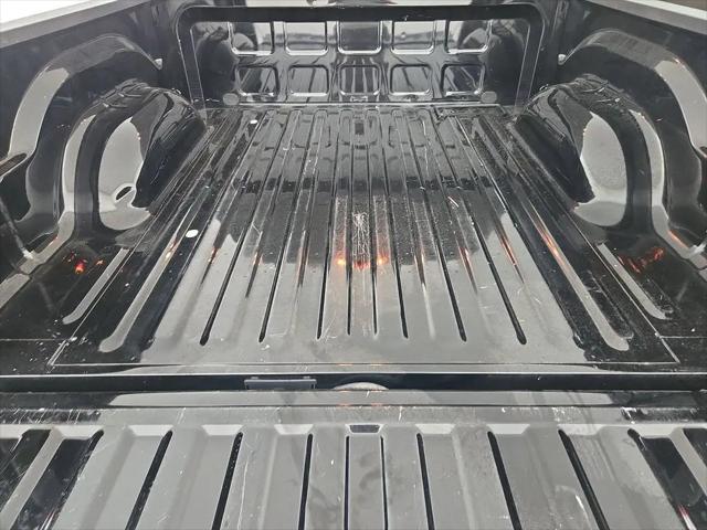 2024 Ram 1500 Classic Warlock Crew Cab 4x2 5'7" Box