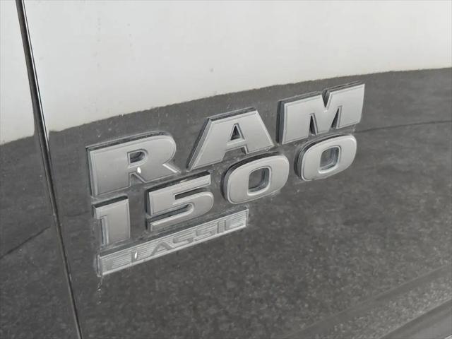 2024 Ram 1500 Classic Warlock Crew Cab 4x2 5'7" Box