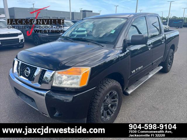 2013 Nissan Titan SV