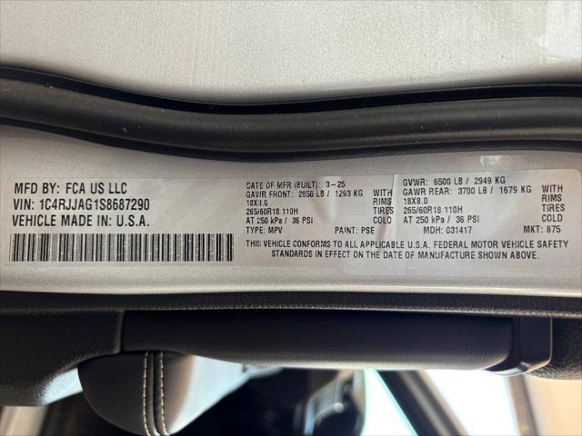 2025 Jeep Grand Cherokee L Laredo X 4x2