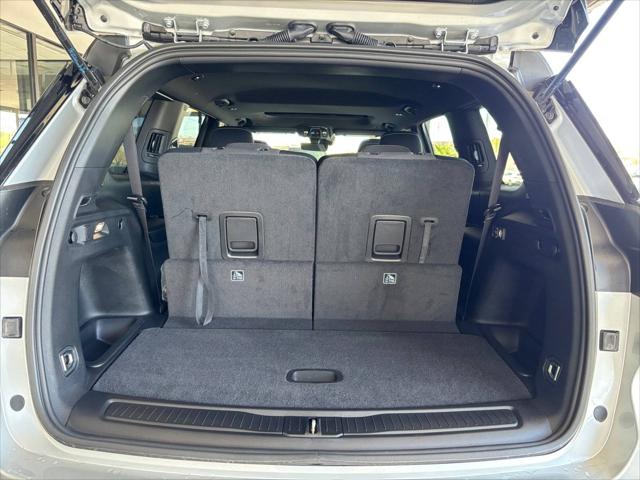 2025 Jeep Grand Cherokee L Laredo X 4x2
