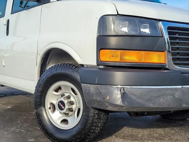 2022 GMC Savana Cargo RWD 2500 Regular Wheelbase Work Van