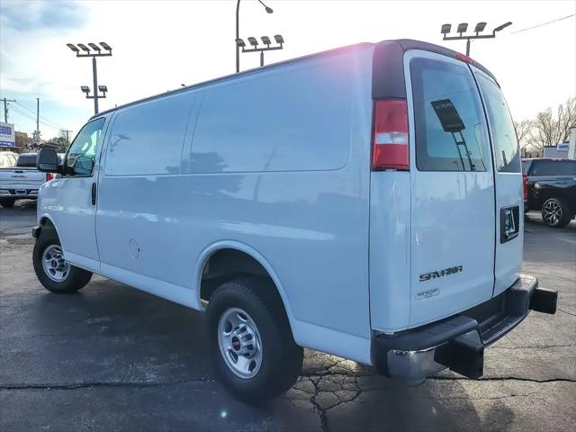 2022 GMC Savana Cargo RWD 2500 Regular Wheelbase Work Van