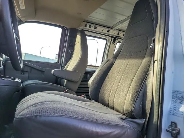 2022 GMC Savana Cargo RWD 2500 Regular Wheelbase Work Van