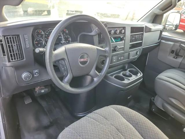 2022 GMC Savana Cargo RWD 2500 Regular Wheelbase Work Van