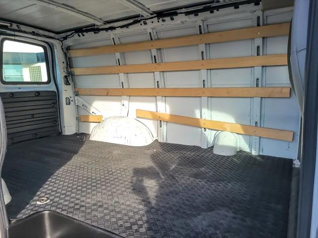 2022 GMC Savana Cargo RWD 2500 Regular Wheelbase Work Van