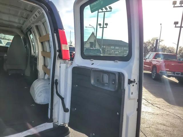 2022 GMC Savana Cargo RWD 2500 Regular Wheelbase Work Van