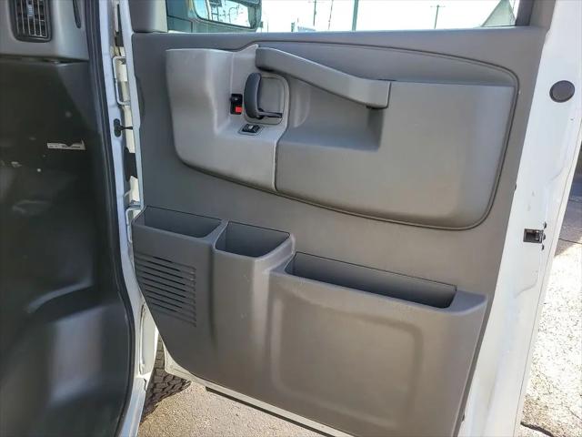 2022 GMC Savana Cargo RWD 2500 Regular Wheelbase Work Van