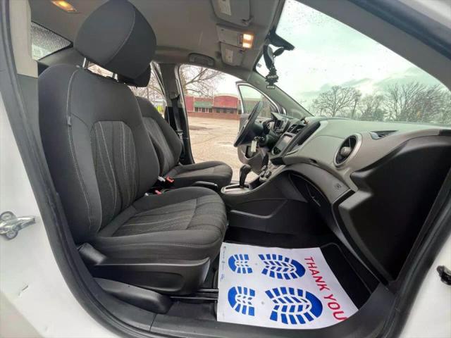 2016 Chevrolet Sonic LT Auto