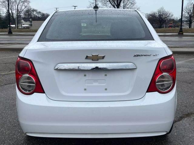 2016 Chevrolet Sonic LT Auto