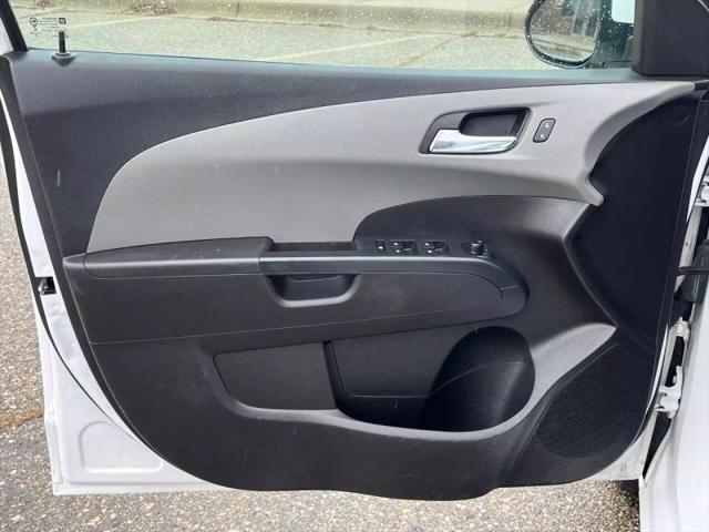 2016 Chevrolet Sonic LT Auto