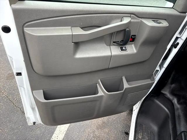 2021 Chevrolet Express Cargo Van RWD 2500 Regular Wheelbase WT
