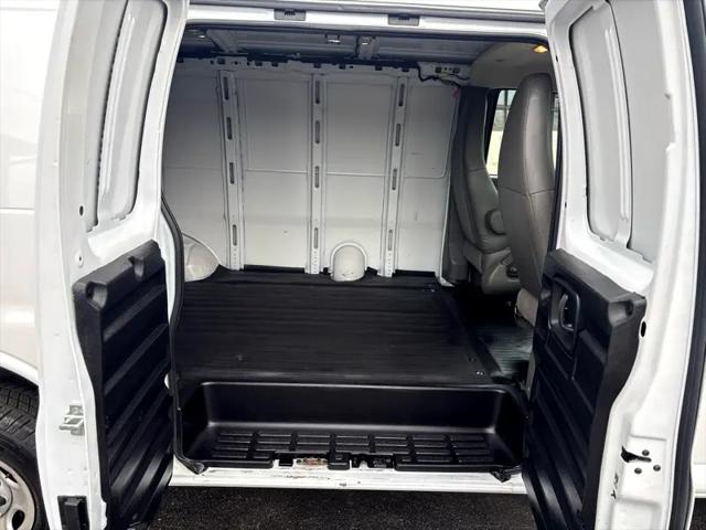 2021 Chevrolet Express Cargo Van RWD 2500 Regular Wheelbase WT