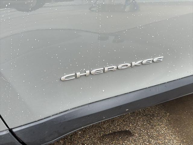 Used 2020 Jeep Cherokee For Sale in Jackson, MI