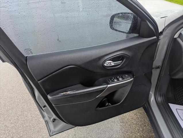 Used 2020 Jeep Cherokee For Sale in Jackson, MI