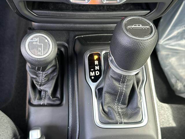 2025 Jeep Gladiator GLADIATOR SPORT S 4X4