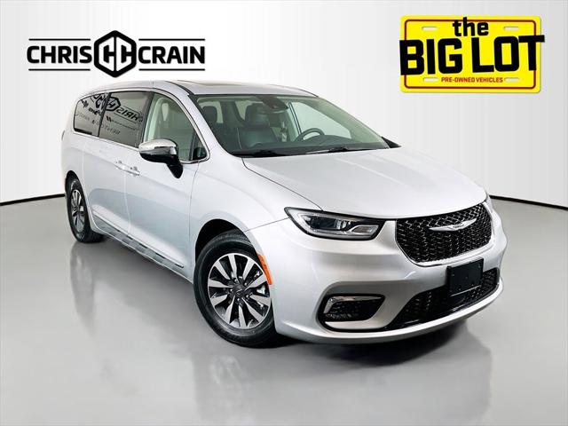 2023 Chrysler Pacifica Hybrid Limited