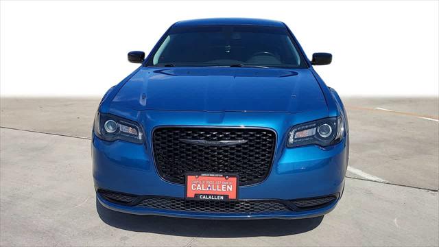 2022 Chrysler 300 Touring