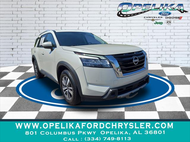 2023 Nissan Pathfinder SL FWD