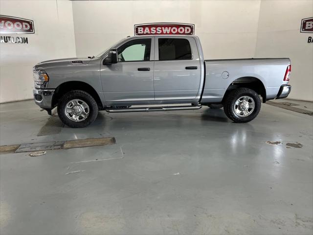 2023 RAM 2500 Tradesman Crew Cab 4x4 64 Box