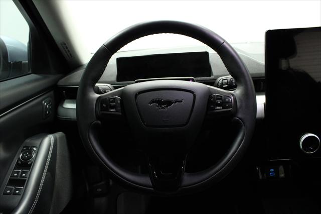 2022 Ford Mustang Mach-E Select