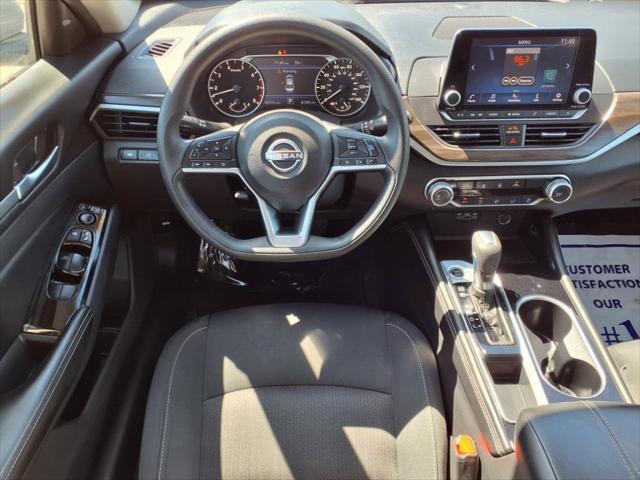 2023 Nissan Altima SV FWD