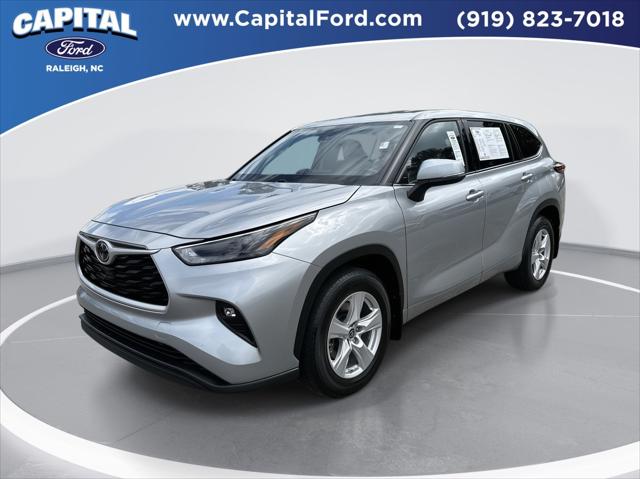 2022 Toyota Highlander LE