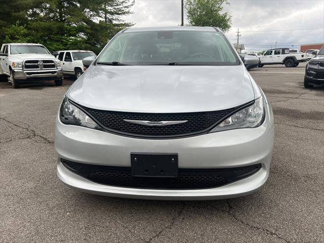 2023 Chrysler Voyager LX 2023 Chrysler Voyager LX