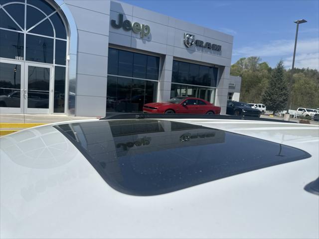 2025 Jeep Grand Cherokee L Laredo X 4x4