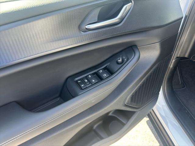 2025 Jeep Grand Cherokee L Laredo X 4x4