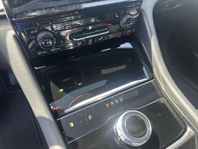 2025 Jeep Grand Cherokee L Laredo X 4x4