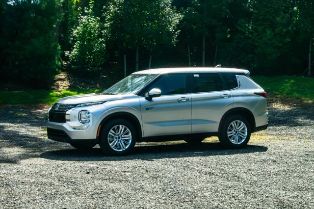 2025 Mitsubishi Outlander PHEV ES S-AWC