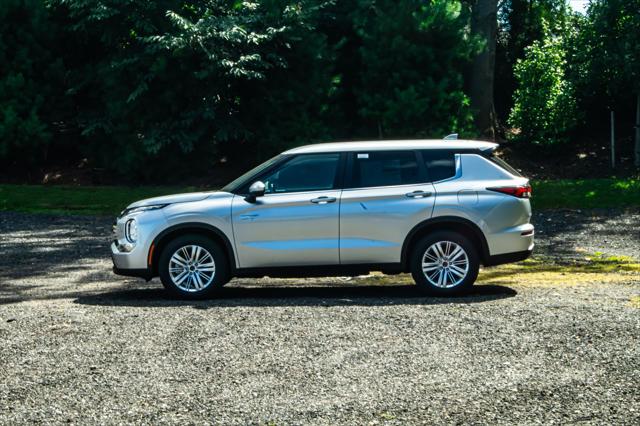 2025 Mitsubishi Outlander PHEV ES S-AWC