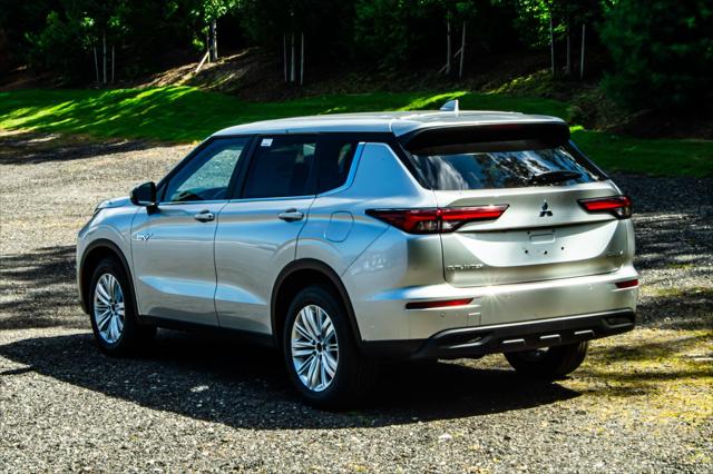 2025 Mitsubishi Outlander PHEV ES S-AWC