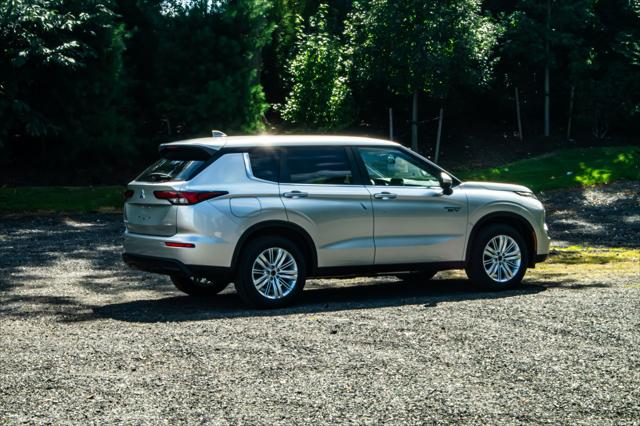 2025 Mitsubishi Outlander PHEV ES S-AWC