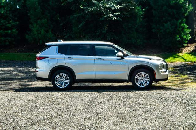 2025 Mitsubishi Outlander PHEV ES S-AWC