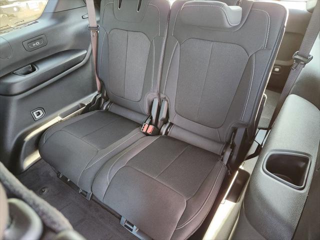 2025 Jeep Grand Cherokee L Laredo X 4x2