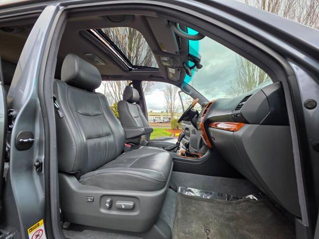2006 Lexus GX 470 470 4X4 / V8 4.7L / 8-Passenger / Fully Loaded