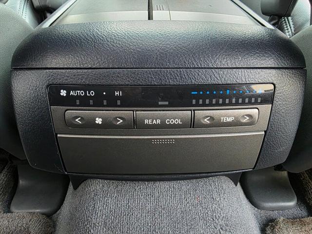 2006 Lexus GX 470 470 4X4 / V8 4.7L / 8-Passenger / Fully Loaded