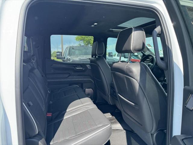 2022 GMC Sierra 1500 4WD Crew Cab Short Box AT4X