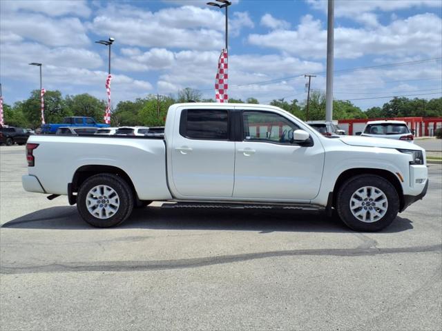 2022 Nissan Frontier Crew Cab Long Bed SV 4x2