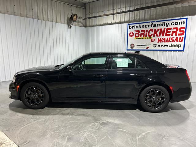 2022 Chrysler 300 Touring L AWD